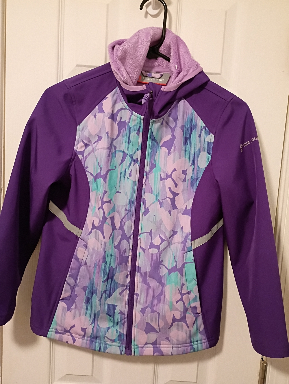 Free Country Girls' Purple Patterned Hooded Softshell Jacket